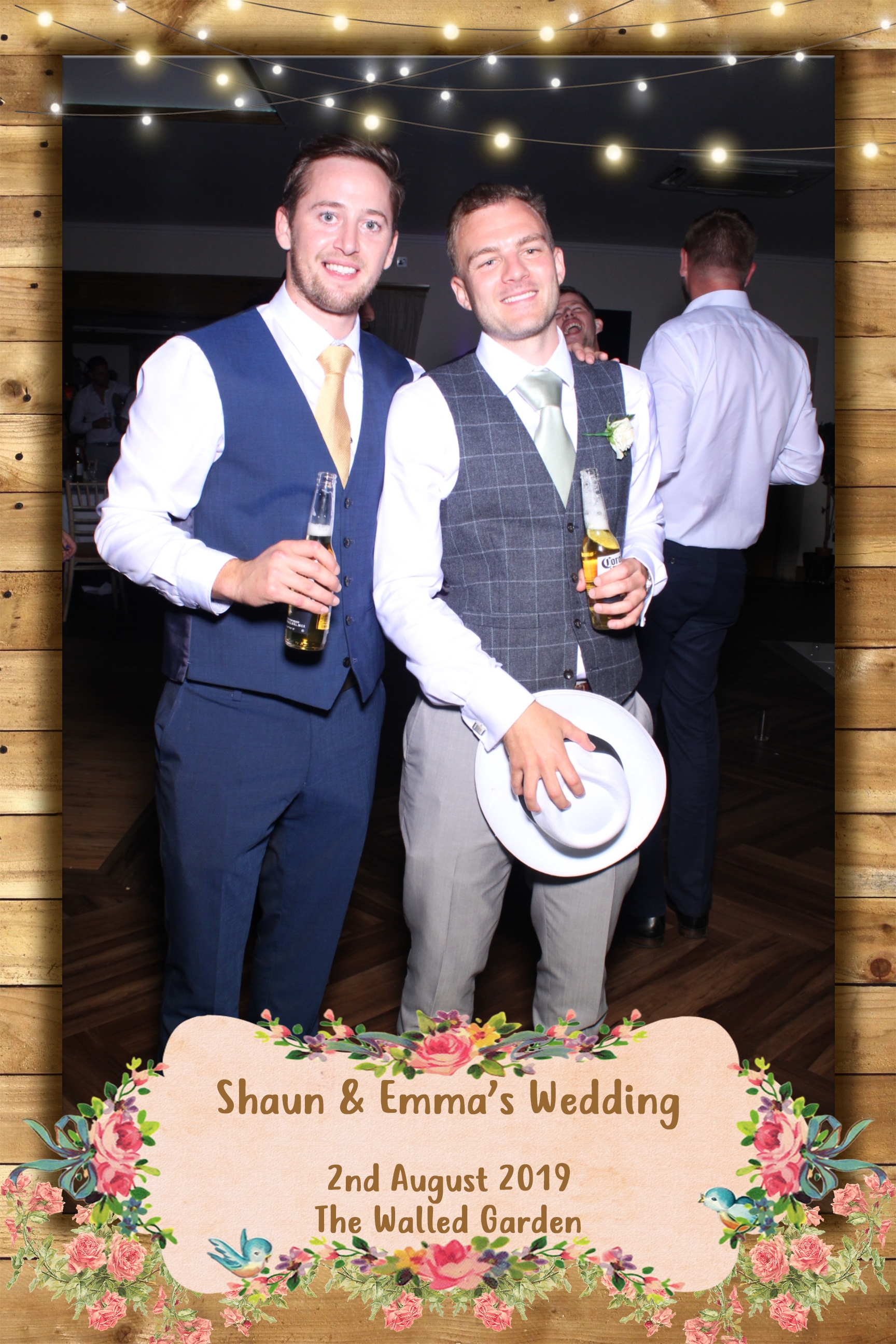 Shaun and Emma's Wedding | View more photos from the event at images.mobile-photo-booth.com/u/MobilePhotoBoothUK/Shaun-and-Emmas-Wedding